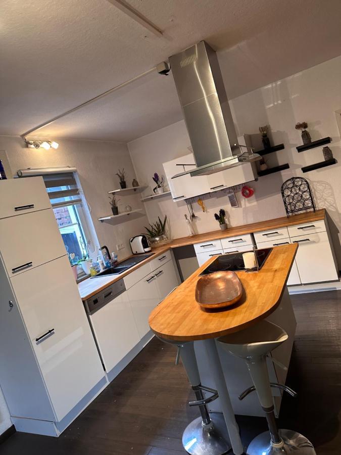 4 Zimmer 11 Personen Wohnung Garten Terrasse Grill 2 Badezimmer Wuppertal Bagian luar foto